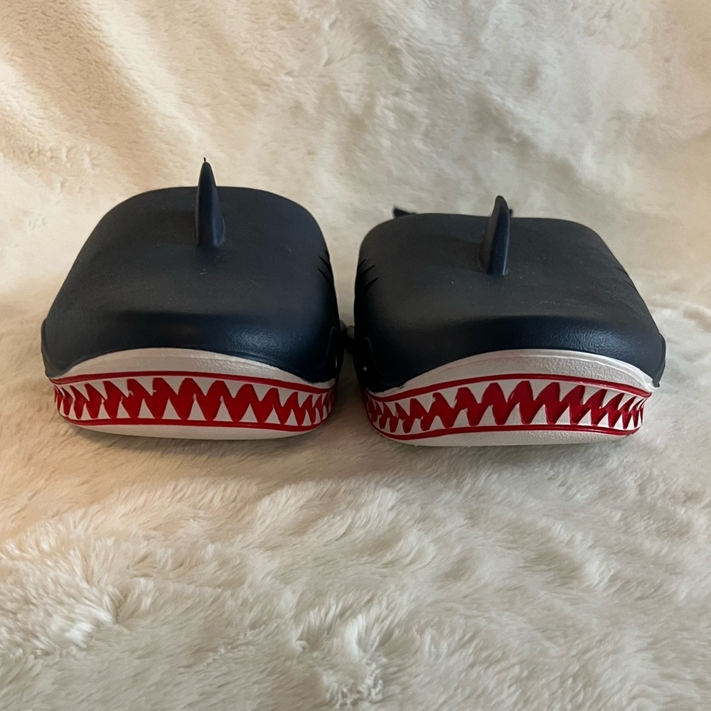 Men's Black Whale-Tail Slip-On Loafers - Picture 4 of 4
